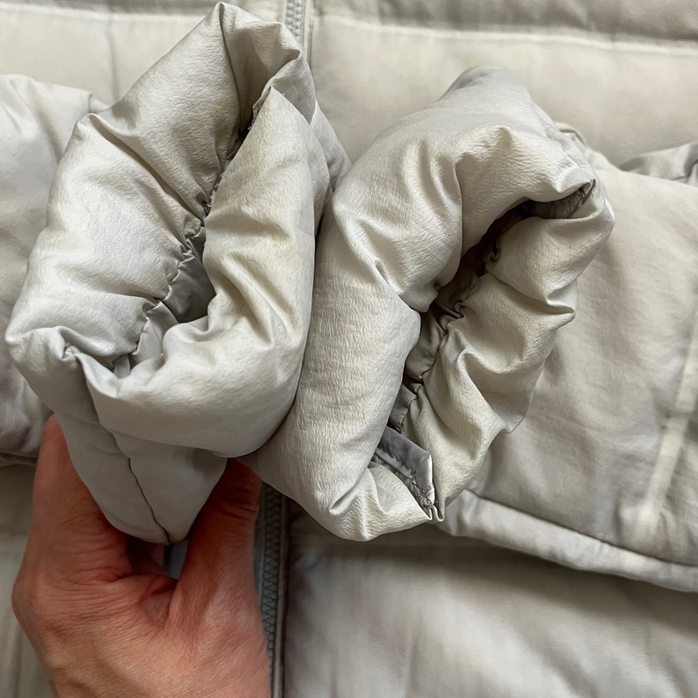 Uniqlo Women's Gray Puffer Down Jacket Small - Picture 11 of 11